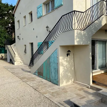아파트 2 Pieces En Rdjardin Avec 2 Grands Terrasses *